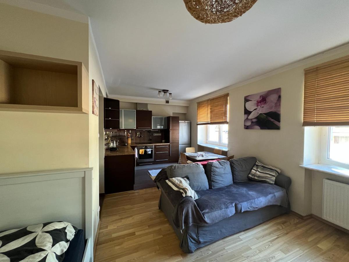 Апартаменты Entire Studio Flat Варшава Экстерьер фото